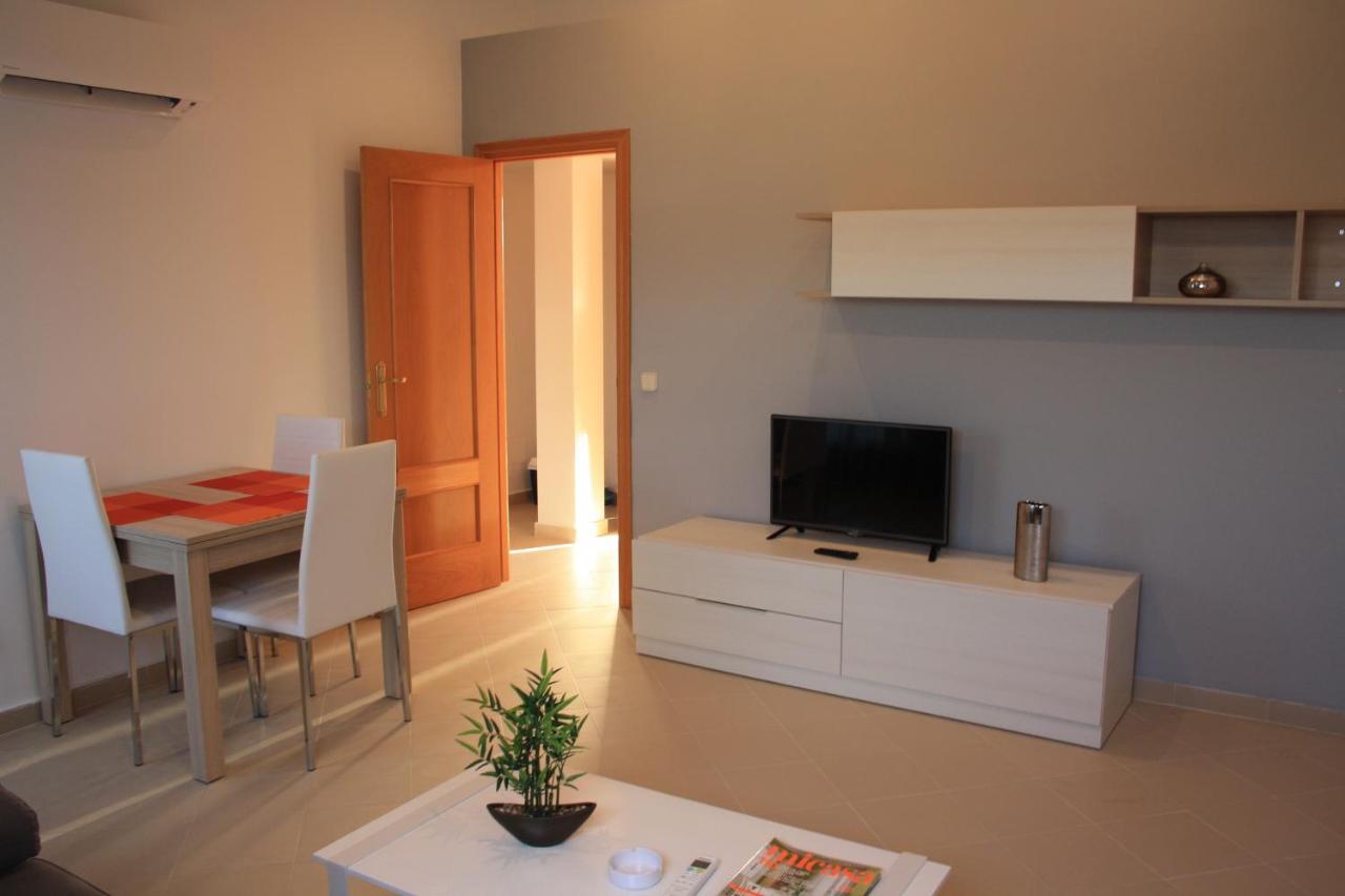 Ar Apartamentos Soto Real Oda fotoğraf