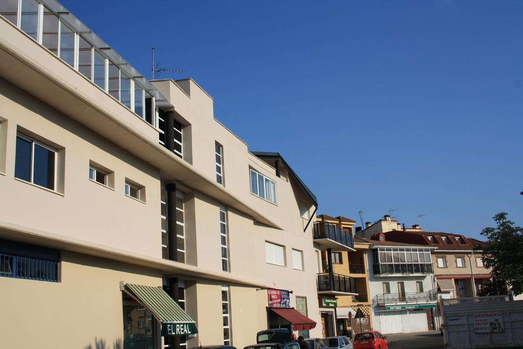 Ar Apartamentos Soto Real Oda fotoğraf