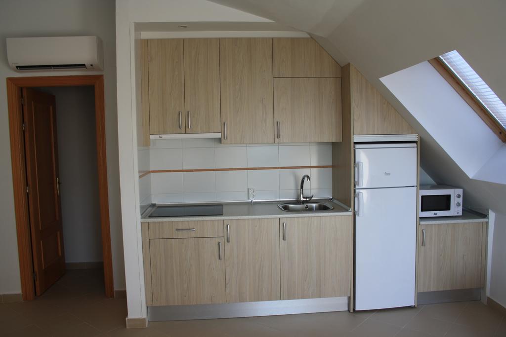 Ar Apartamentos Soto Real Oda fotoğraf