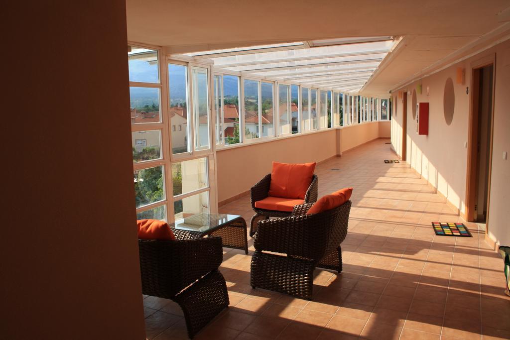 Ar Apartamentos Soto Real Oda fotoğraf