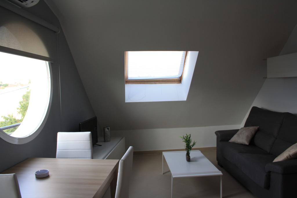 Ar Apartamentos Soto Real Oda fotoğraf