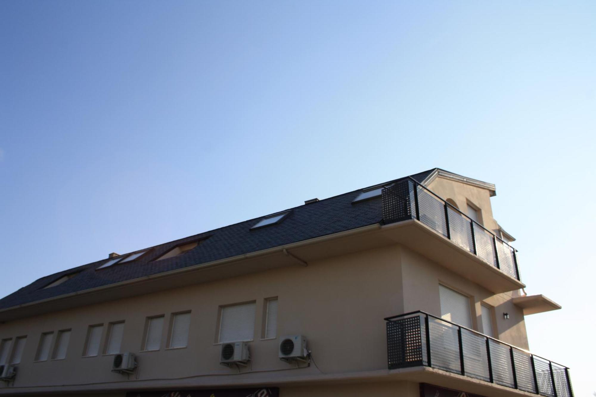 Ar Apartamentos Soto Real Oda fotoğraf